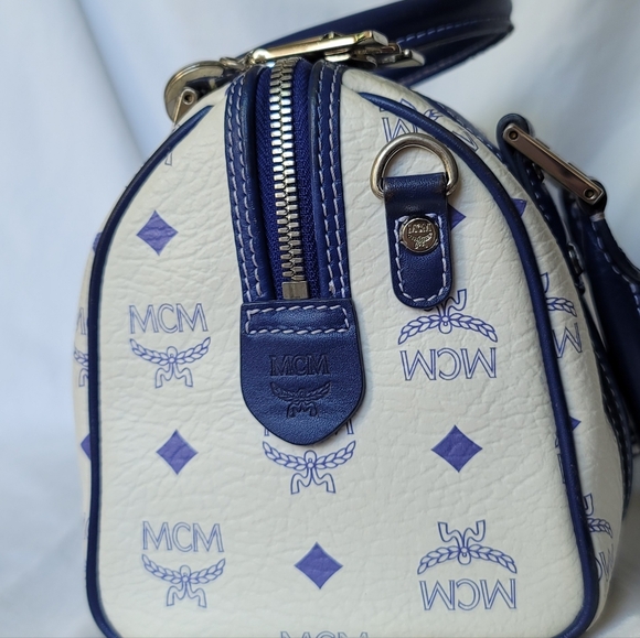 Blue & white MCM Visetos charm Boston Satchel with long crossbody strap & COA - Picture 3 of 13